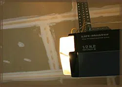 SOS Garage Doors Bronx, NY 347-284-1863 - openers-sid-gr-02m